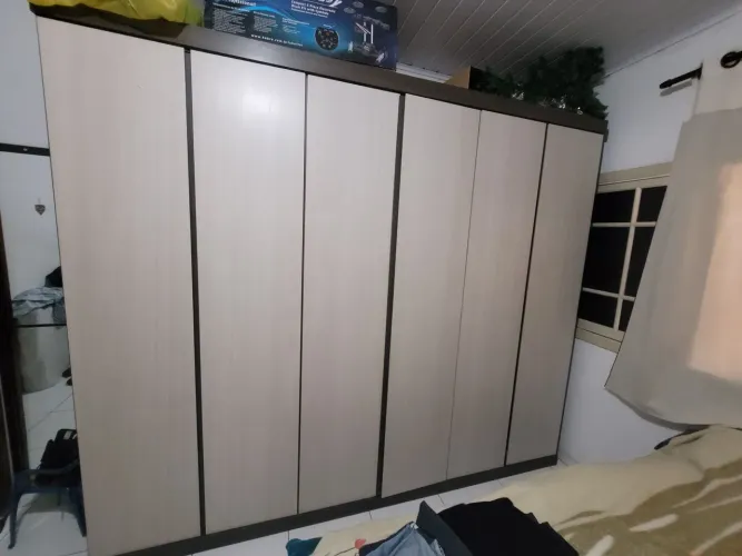 Guarda roupa 56x2.76x2.38