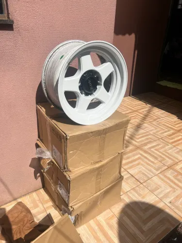 Roda KMC LOBO aro 17 