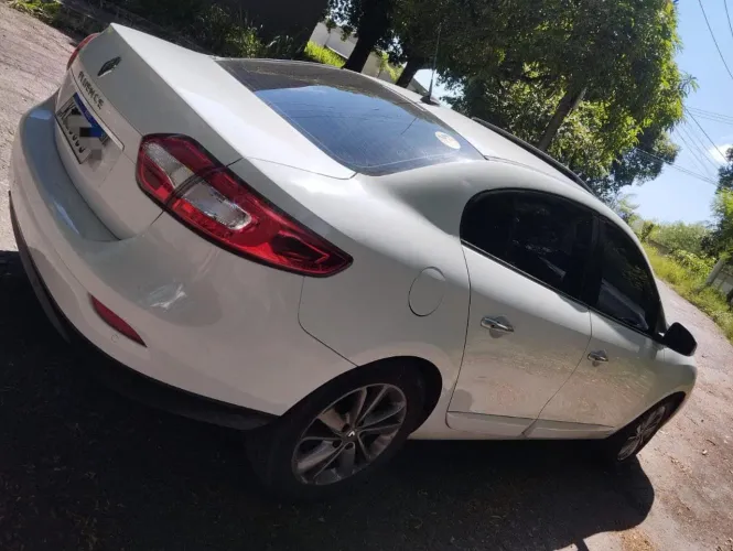 Renault Fluence Sedan Privilège 2.0 16V Flex AUT 2016