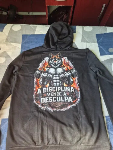 Camisetas Dry fit e Moletons