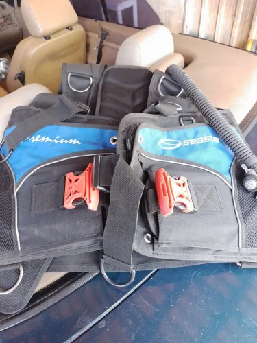 Colete flutuador para mergulho mais regulador