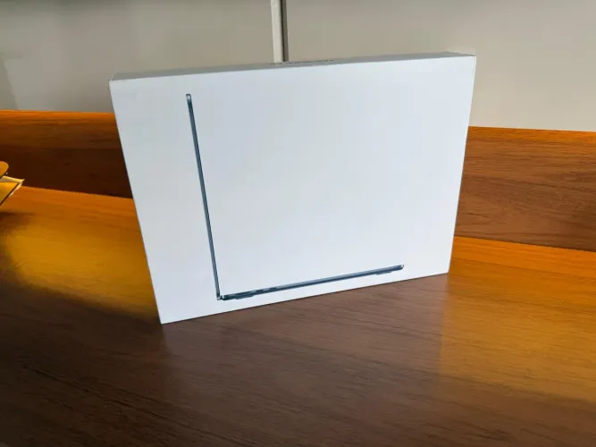 MacBook Air 13.6 M5 16GB 1TB SSD / 1 ano de garantia!