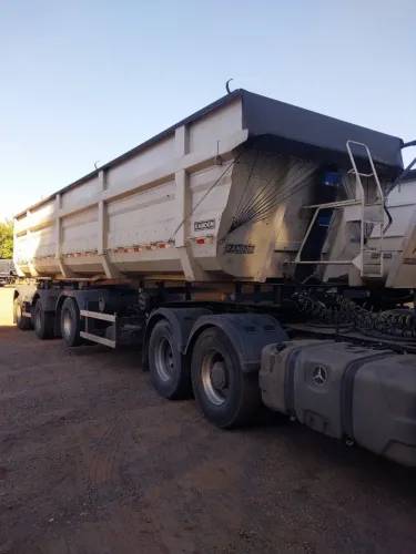 Carreta caçamba Randon 1+1+1 ano 2019
