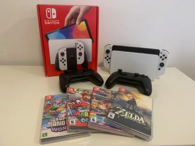 NINTENDO SWITCH OLED BRANCO + 4 JOGOS ORIGINAIS + 2 PRO CONTROLLER