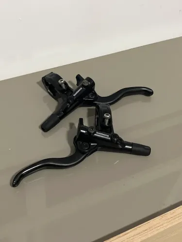 Par manetes de freio Shimano M4100
