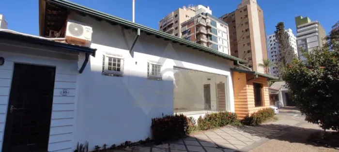 Casa para alugar em Campinas, Cambuí, com 4 quartos, com 64 m²