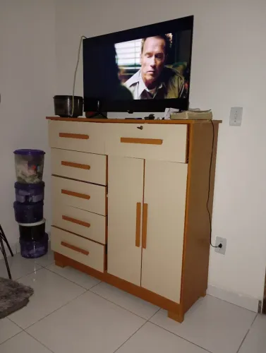 Vendo um cômoda