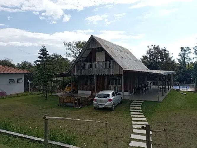 CHACARA COM CHALE - DISTRITO DE IGUATEMI - MARINGA-PR