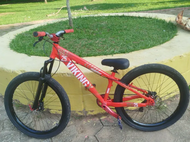Bike viking tuff 25 perfeito estado