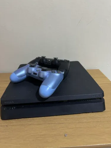 PlayStation 4 em perfeito estado