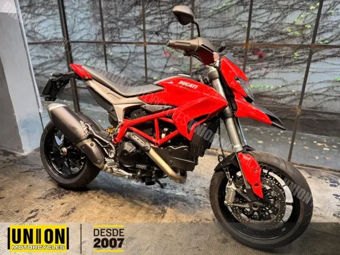 DUCATI HYPERMOTARD 821