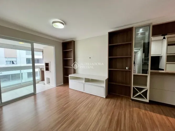 Apartamento 2 suítes no Córrego Grande