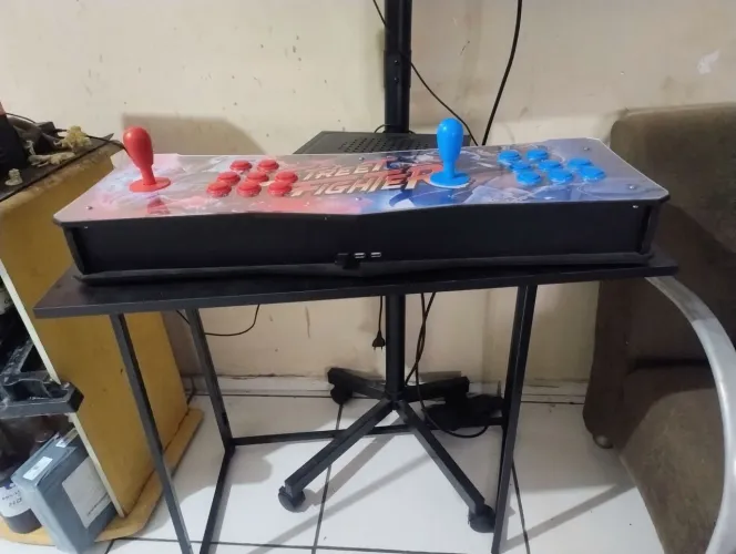 Arcade portátil com mais de 10 mil jogos