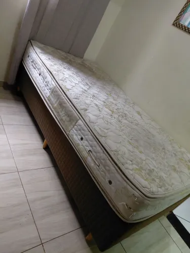 Cama box viuva