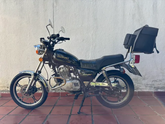 Susuki Intruder 125