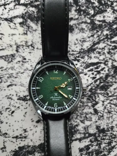 Relogio SEIKO PROSPEX BABY ALPINIST SPB155J1 - VERDE