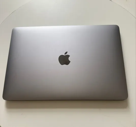 Macbook Air M1 - 13 polegadas - cinza - impecável estado de conservação 