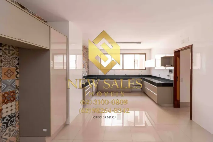 Apartamento- 4 suítes, 3 vagas, 346m², armários, hidromassagem- Setor Oeste