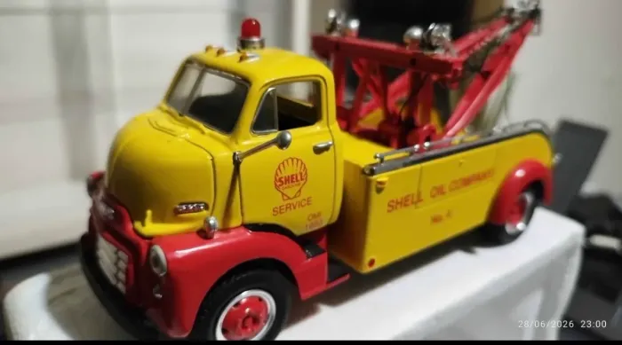 Miniatura caminhão guincho GMC 1952 Shell escala 1.34 marca América First Gear