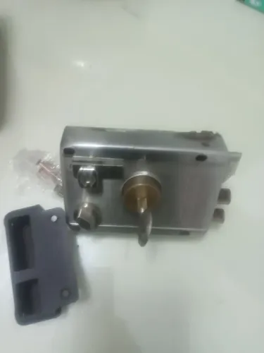 Fechadura de sobrepor