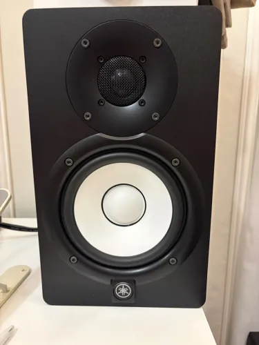 Yamaha HS5