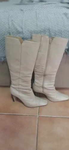 Bota Cano Alto de Couro Tanara Tam 36 cor Nude