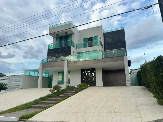 Casa Triplex à Venda no Marina Rio Bello