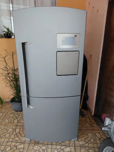 Geladeira Brastemp 573L - Gela(com defeito no sensor) e congela muito bem