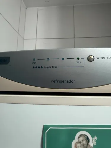 geladeira Brastemp Frost Free de 2 portas, da linha Clean