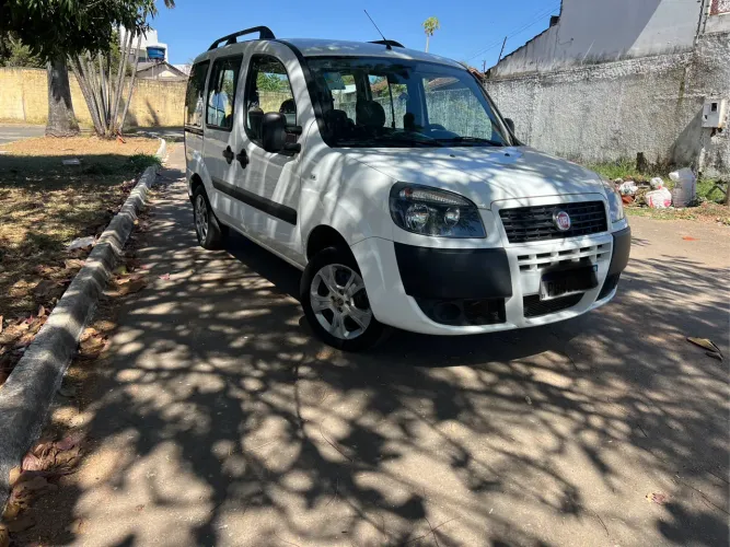 Fiat Doblo Essence 1.8 Flex 16V 5P 2019