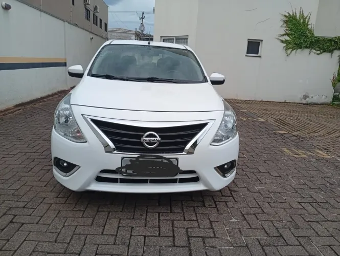 Nissan Versa SL 1.6 16V Flexstart 4P Aut. 2018