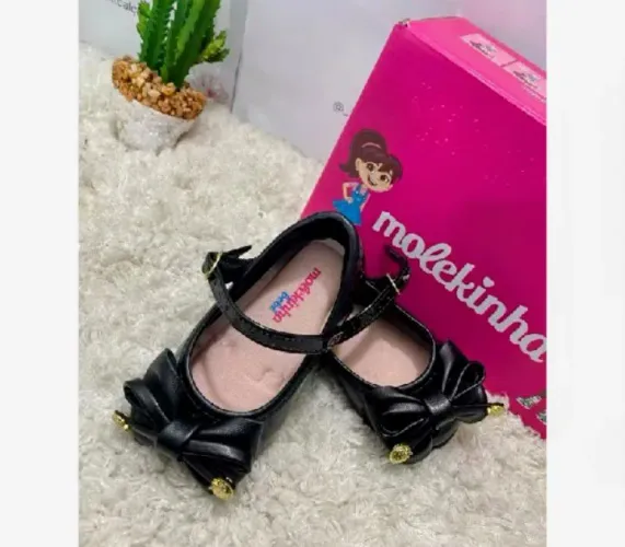 Sapatinho preto (Molekinha)