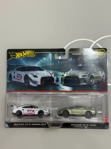 Hot Wheels Two Pack Nissan GTR