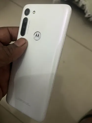Motorola G8