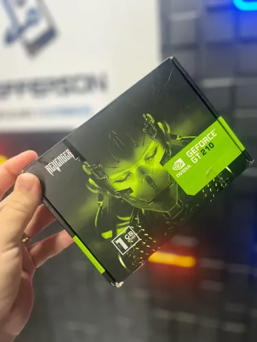 Placa de Vídeo GeForce GT210 1GB DDR3
