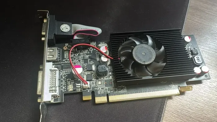 Placa de Vídeo Geforce G210