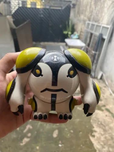 Boneco bala de canhão metamorfe figure