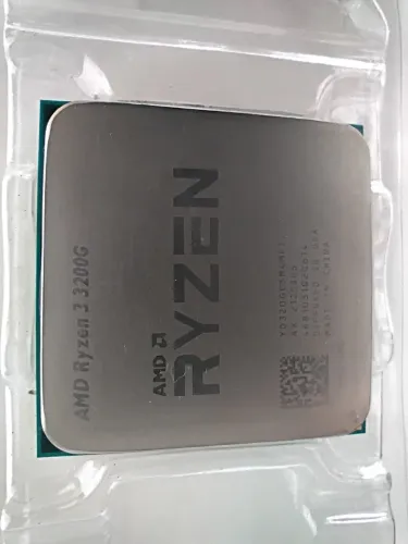 Processador AMD Ryzen 3 3200G AM4