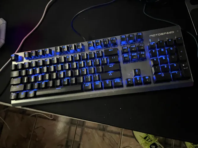 Teclado mecânico Motospeed 