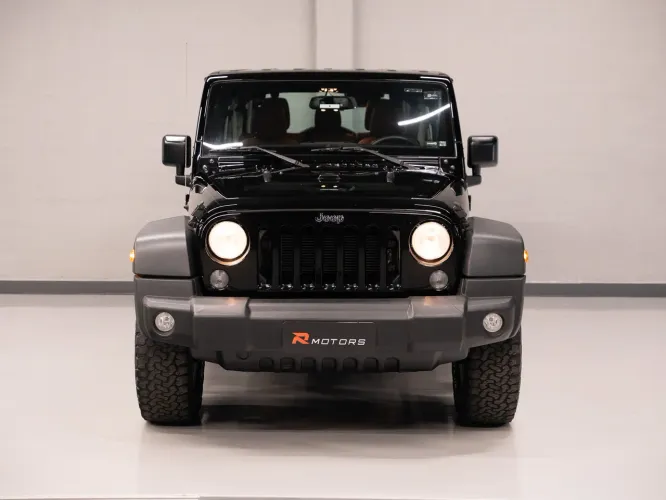 Jeep Wrangler Unlimited Sport 3.6 V6 284cv 4P 2015