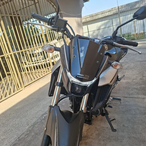 FZ25 2023 Pantera Negra - 17.400km - Segunda Dona - Revisad