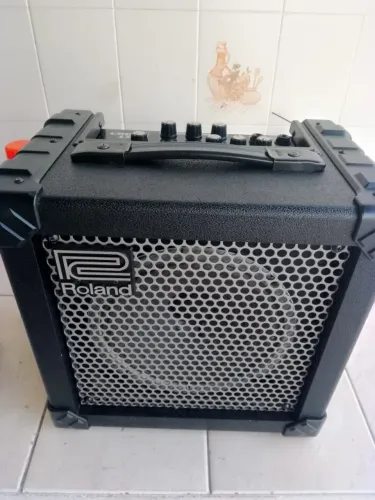 Cubo Roland Cube 15 (impecável)