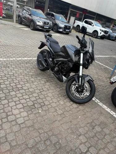 Bajaj Dominar 400 seminova