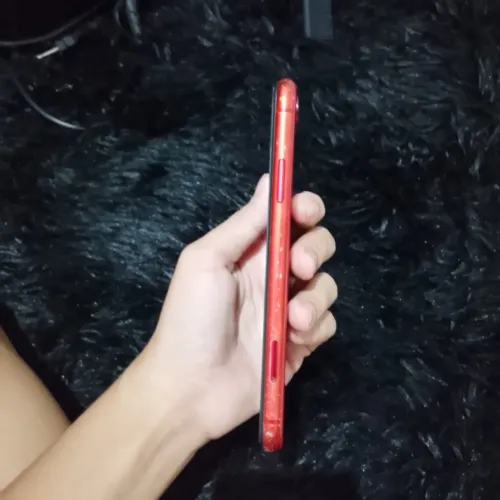 iPhone XR 64 gb 77 % bateria acompanha carregador
