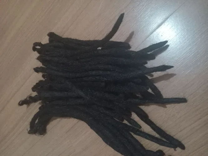 Vendo dreads sinteticos. 47 unidades