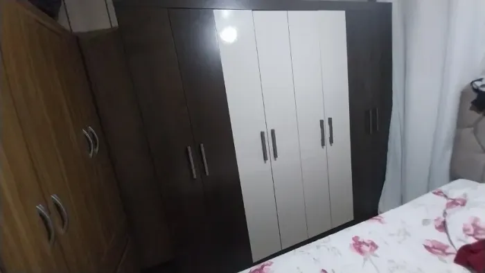 Vendo 2 guarda roupas juntos ou sepadados