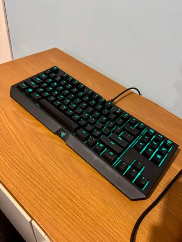 Teclado Gamer Razer BlackWidow TE Chroma V2 - Yellow Switch