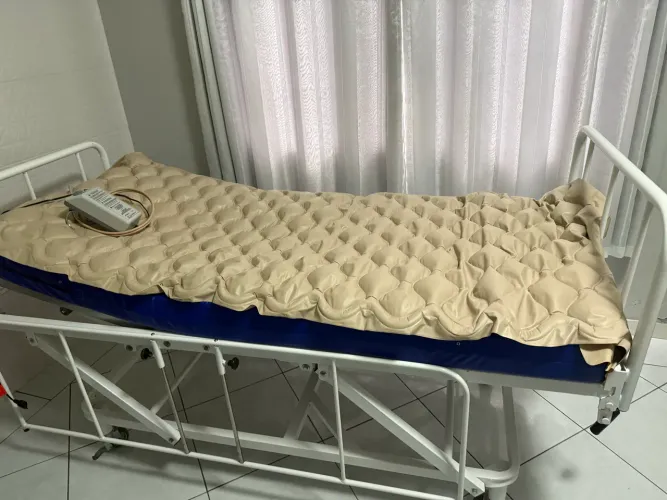 Cama hospitalar
