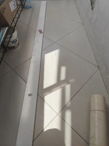Rodapé Branco 2,40 MT com 10 cm