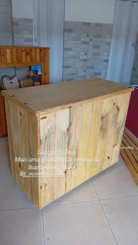 Vendo balcão desmontável 